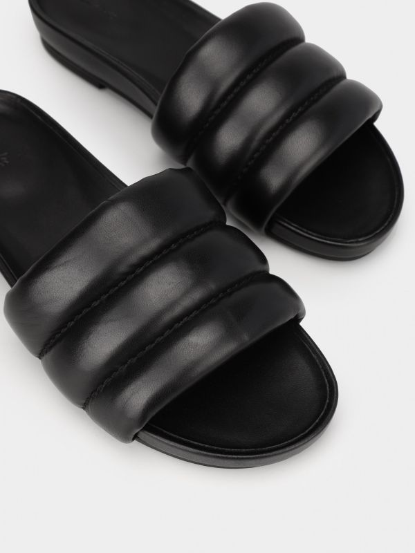 Шльопанці Clarks Pure Soft Leather 26173700